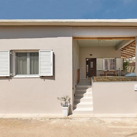 2 Bedroom Villa With Heated Swimming Pool-Spa Whirlpool-Bbq! Melidhónion Exterior foto